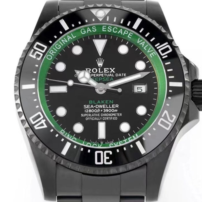 top-tier watch Rolex men's black dialsteel bracelet watch front view