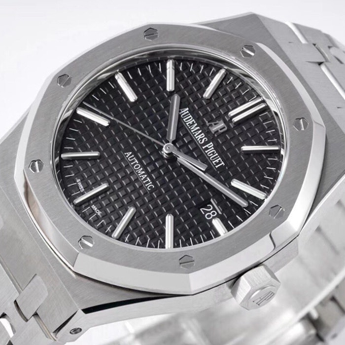 top-tier watch Audemars Piguet men's black dial Royal Oak mechanical steel bracelet watch front view