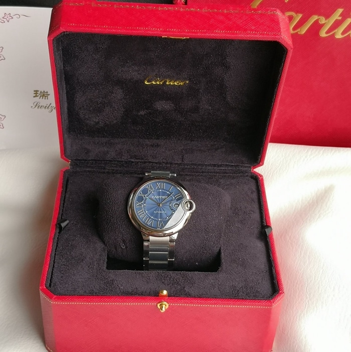 top-tier watch Cartier men's blue dial blue balloon series steel bracelet watch front view