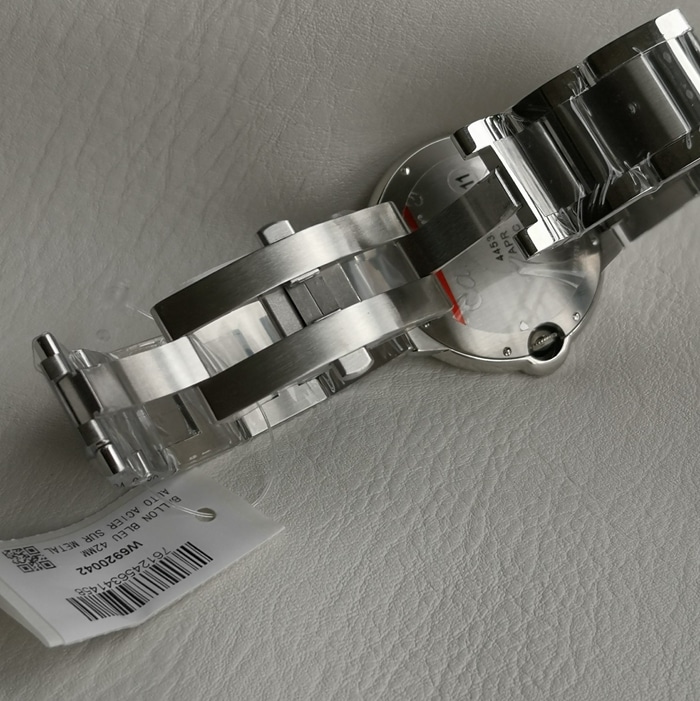 top-tier watch Cartier men's white dial blue balloon series steel bracelet watch clasp picture