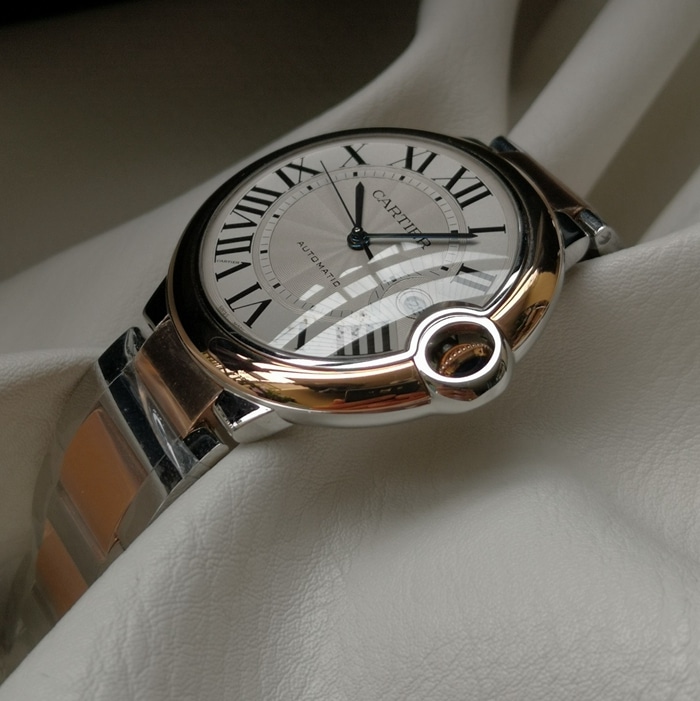 top-tier watch Cartier men's white dial blue balloon series steel bracelet watch front view