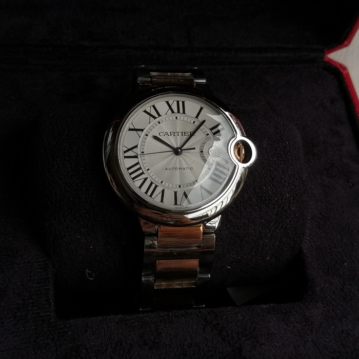 top-tier watch Cartier men's white dial blue balloon series steel bracelet watch front view