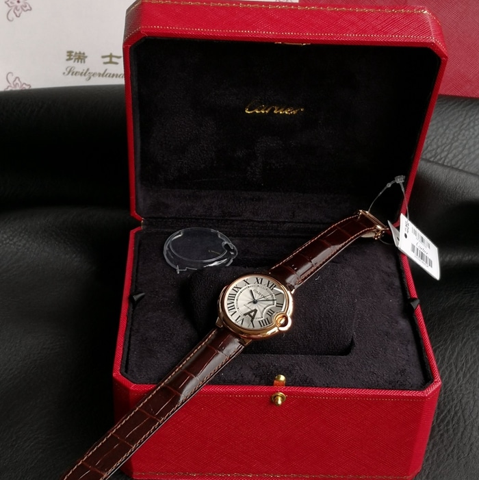 top-tier watch Cartier men's white dial blue balloon series c series leather strap watch front view
