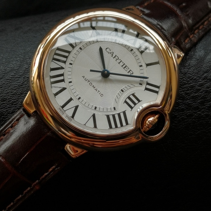 top-tier watch Cartier men's white dial blue balloon series c series leather strap watch front view
