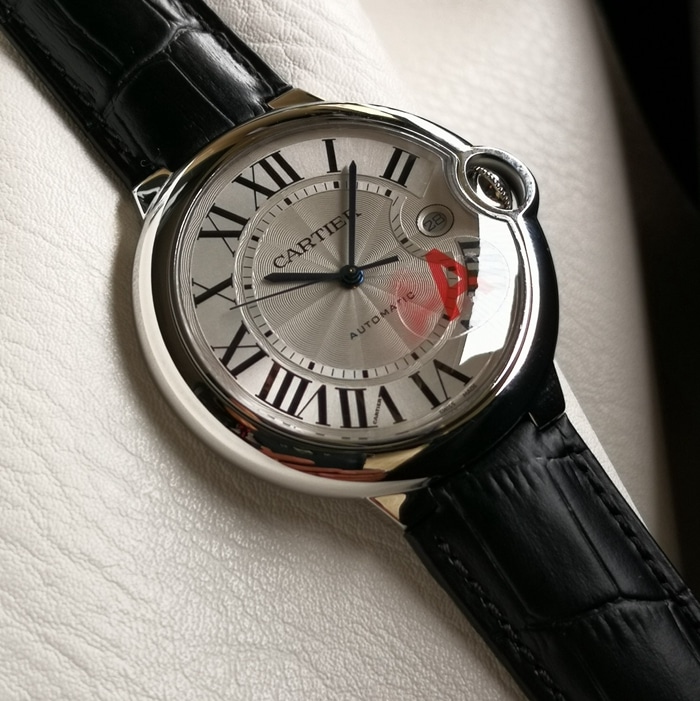 top-tier watch Cartier men's white dial blue balloon series leather strap watch front view