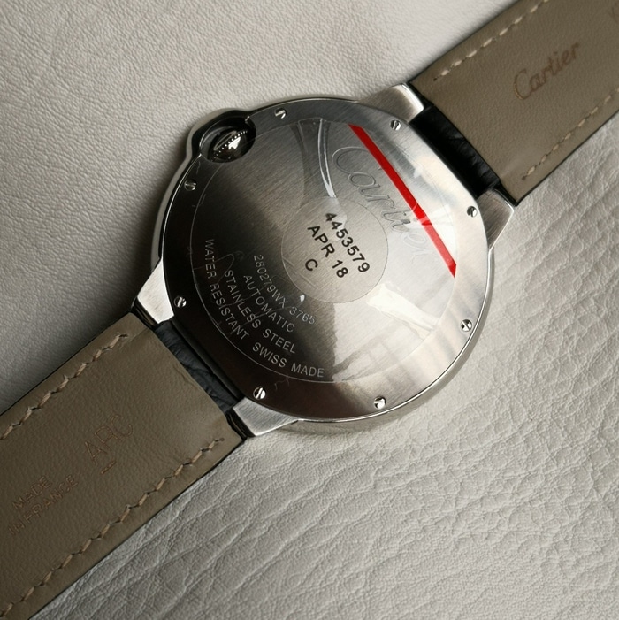 top-tier watch Cartier men's white dial blue balloon series leather strap watch back cover picture
