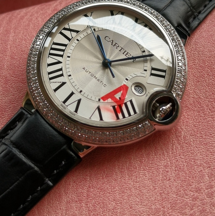 top-tier watch Cartier men's white dial blue balloon series mechanical leather strap watch front view