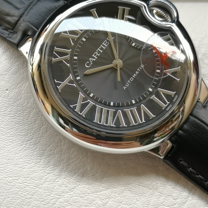 top-tier watch Cartier men's black dial blue balloon series mechanical leather strap watch front view
