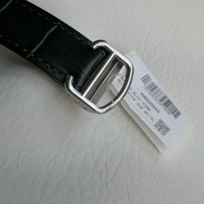 top-tier watch Cartier men's black dial blue balloon series mechanical leather strap watch clasp picture