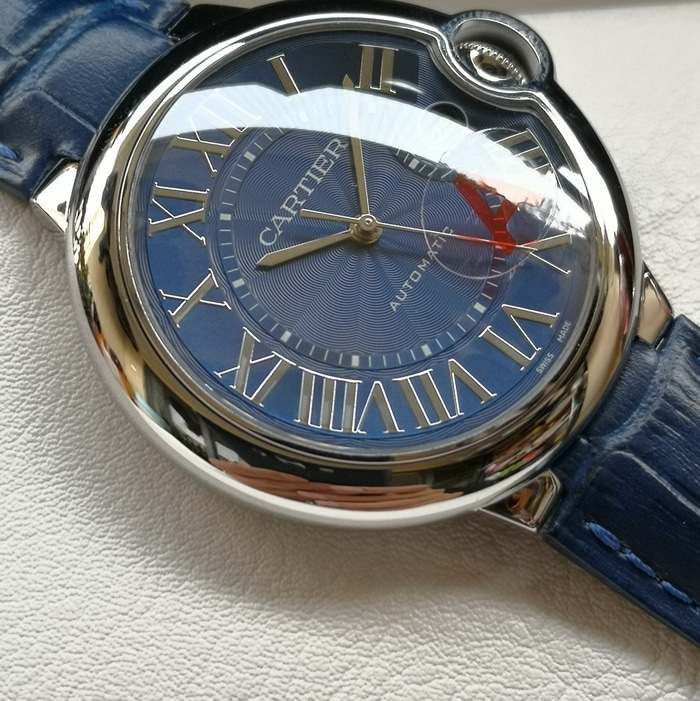 top-tier watch Cartier men's blue dial blue balloon series mechanical leather strap watch front view