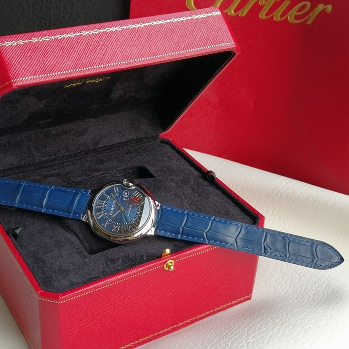 top-tier watch Cartier men's blue dial blue balloon series mechanical leather strap watch front view