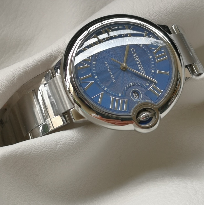 top-tier watch Cartier men's blue dial blue balloon mechanical steel bracelet watch front view