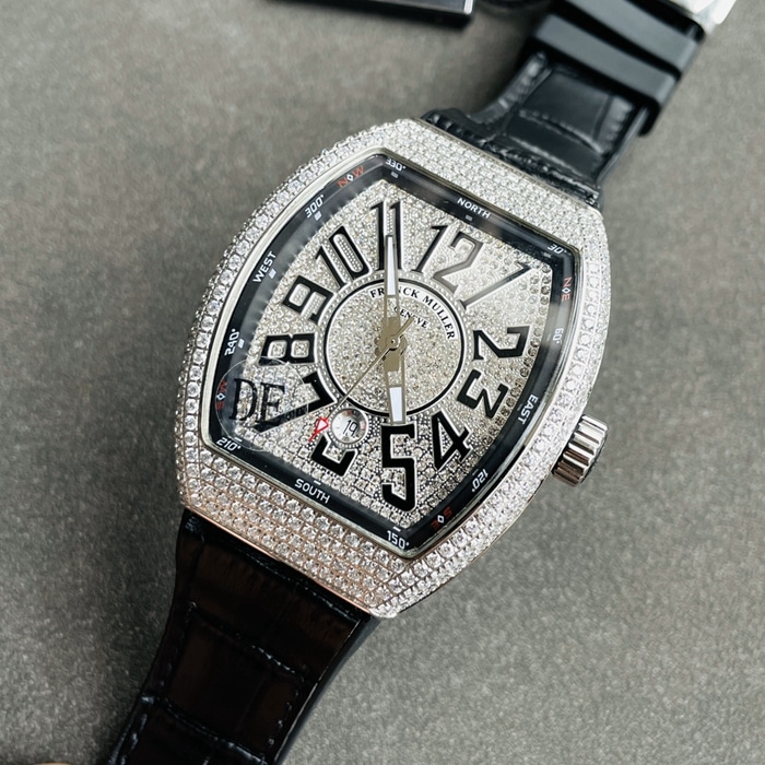 top-tier watch Frank Muller men's white dialV45 SC DT series full automatic movement watch front view