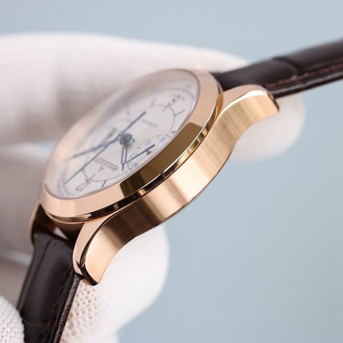 top-tier watch Jaeger-LeCoultre men's rose goldwhite dial master series fully automatic movementleather strap watch side view