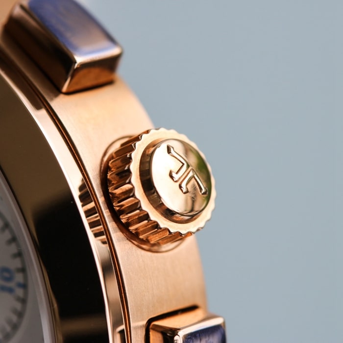 top-tier watch Jaeger-LeCoultre men's rose goldwhite dial master series fully automatic movementleather strap watch detail shots