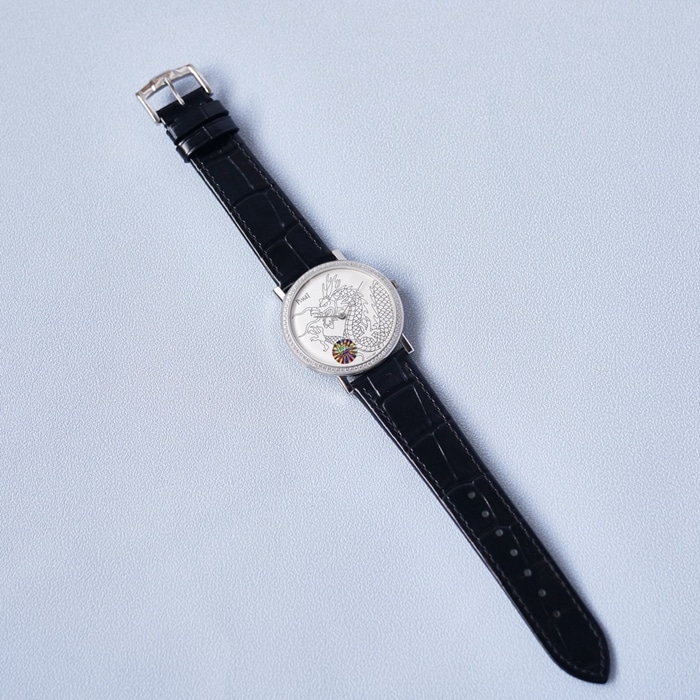 Top-tier watch Piaget men's white dial dragon and phoenix series leather strap watch front view