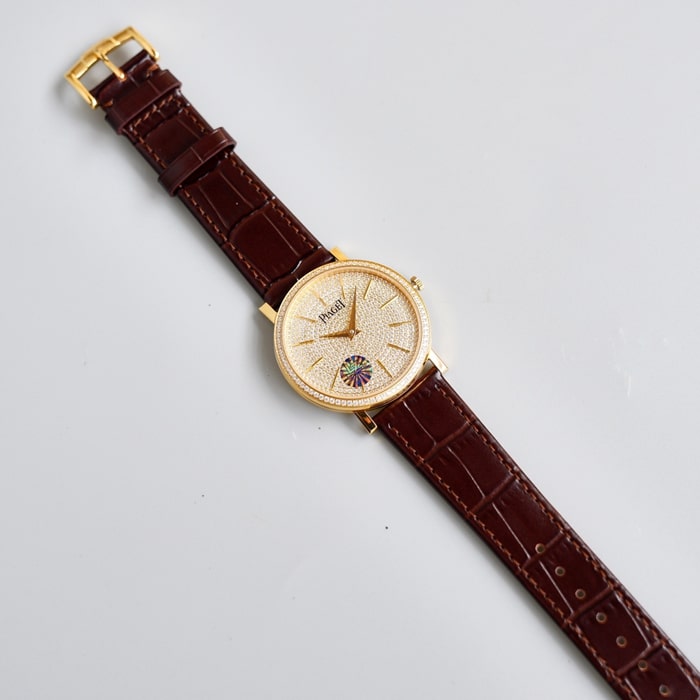 Top-tier watch Piaget men's gold plate Altiplano series automatic movementleather strap watch front view