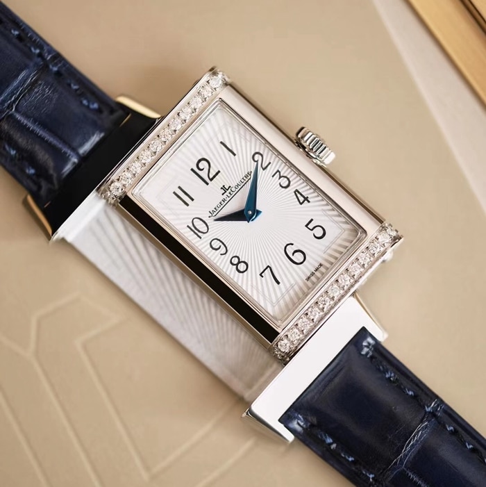 Top Jaeger-LeCoultre women's watch, white dial Reverso series, leather strap, front view