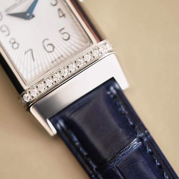 Top Jaeger-LeCoultre women's white dial Reverso series leather strap watch detail pictures