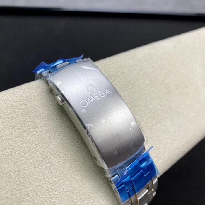 top-tier watch Omega men's blue dialSeamaster series 300m steel bracelet watch clasp picture
