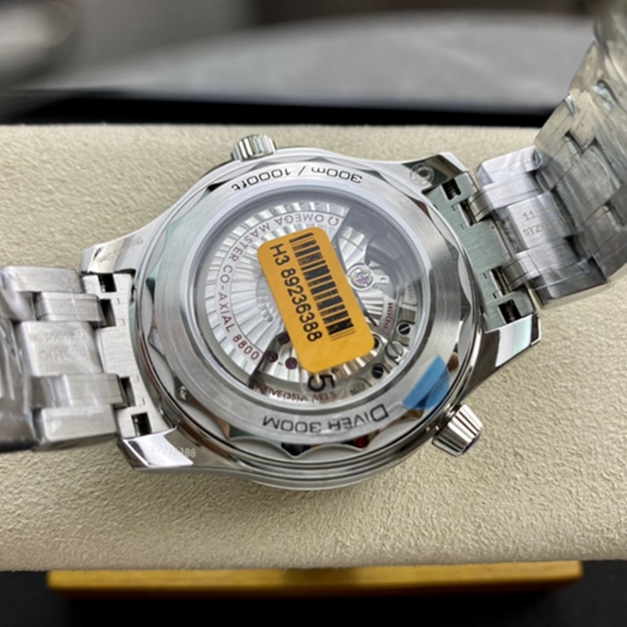 top-tier watch Omega men's white dialSeamaster series steel bracelet watch movement picture
