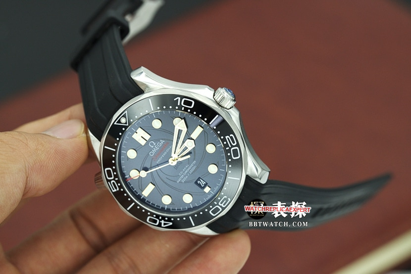 top-tier watch Omega men's blue dial Seamaster series watch front live photo