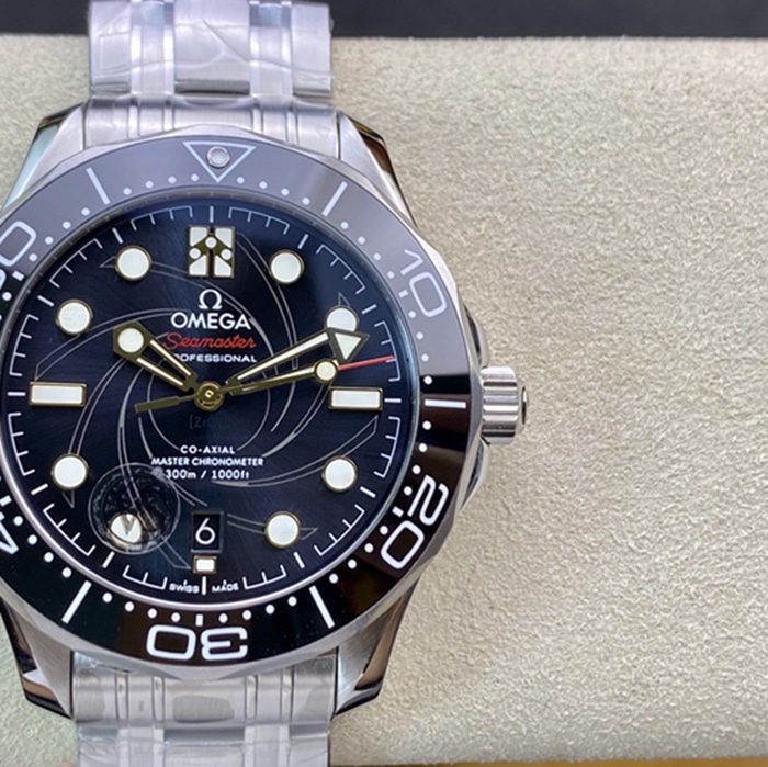 top-tier watch Omega men's blue dial Seamaster series steel bracelet watch front view