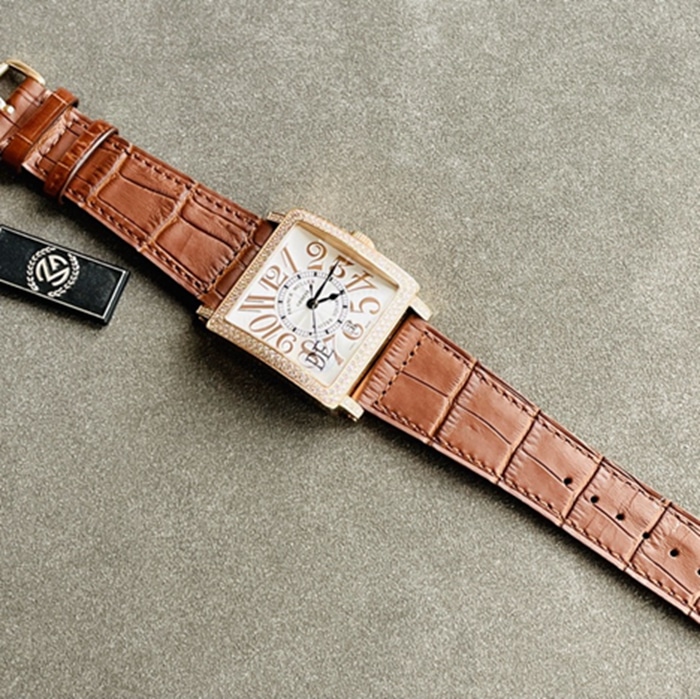 top-tier watch Frank Muller men's black dial starry series leather strap watch front view