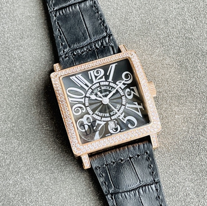 top-tier watch Frank Muller men's black dial starry series leather strap watch front view