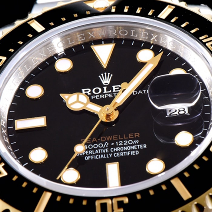top-tier watch Rolex men's black dialsteel bracelet watch detail shots