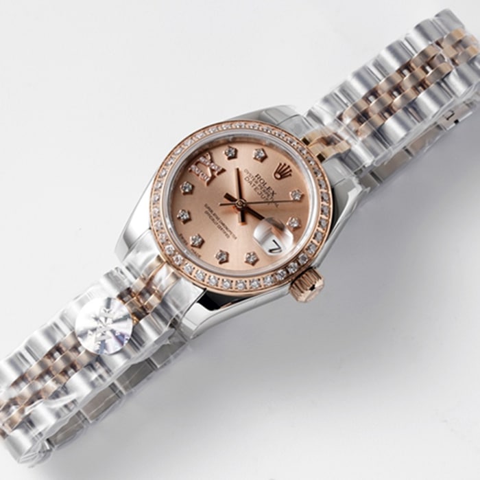 Top-tier watch Rolex women's gold plate Datejuststeel bracelet watch front view