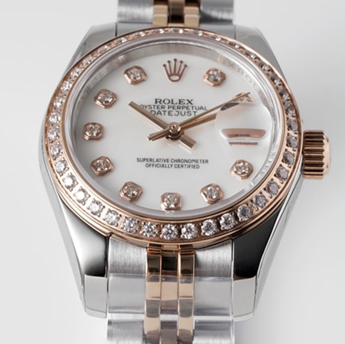 Top-tier watch Rolex women's white dial Date just steel bracelet watch front view