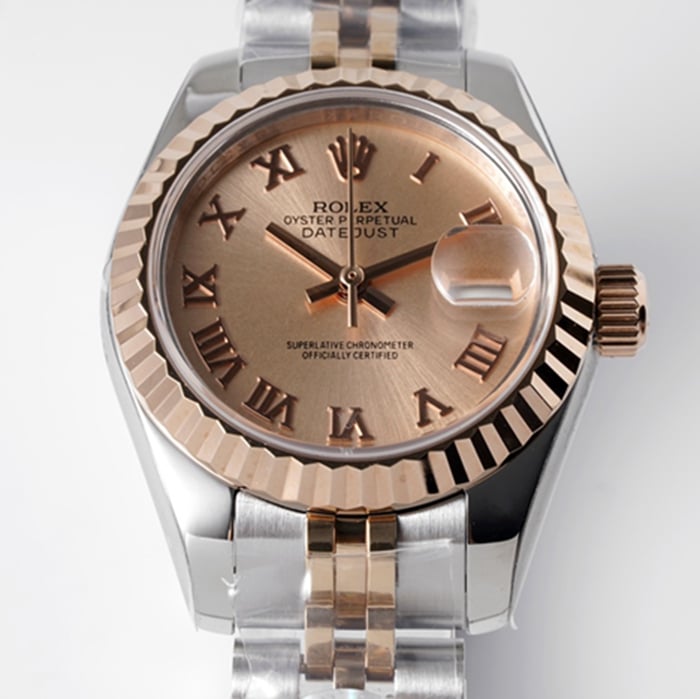 Top-tier watch Rolex women's gold plate Datejuststeel bracelet watch front view