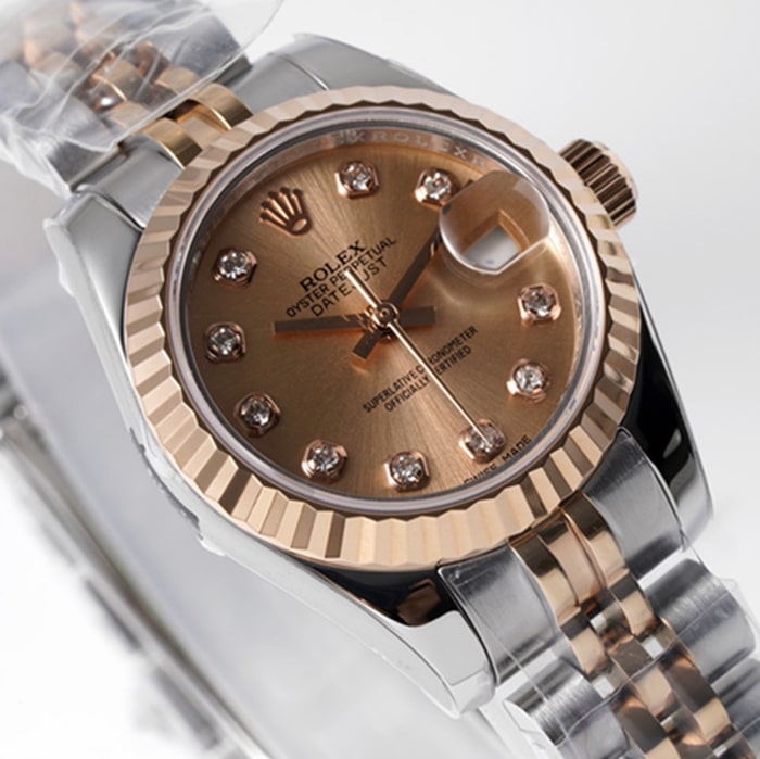 Top-tier watch Rolex women's gold plate Datejuststeel bracelet watch front view