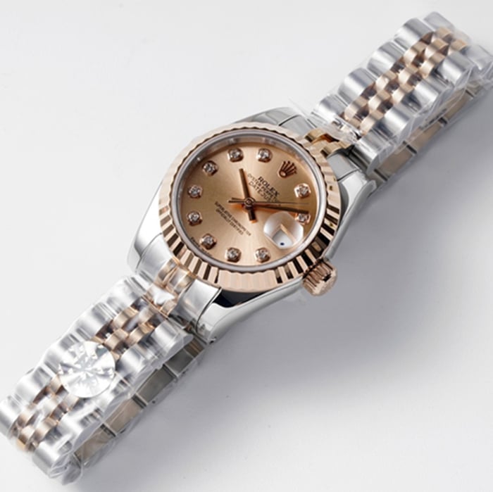 Top-tier watch Rolex women's gold plate Datejuststeel bracelet watch front view