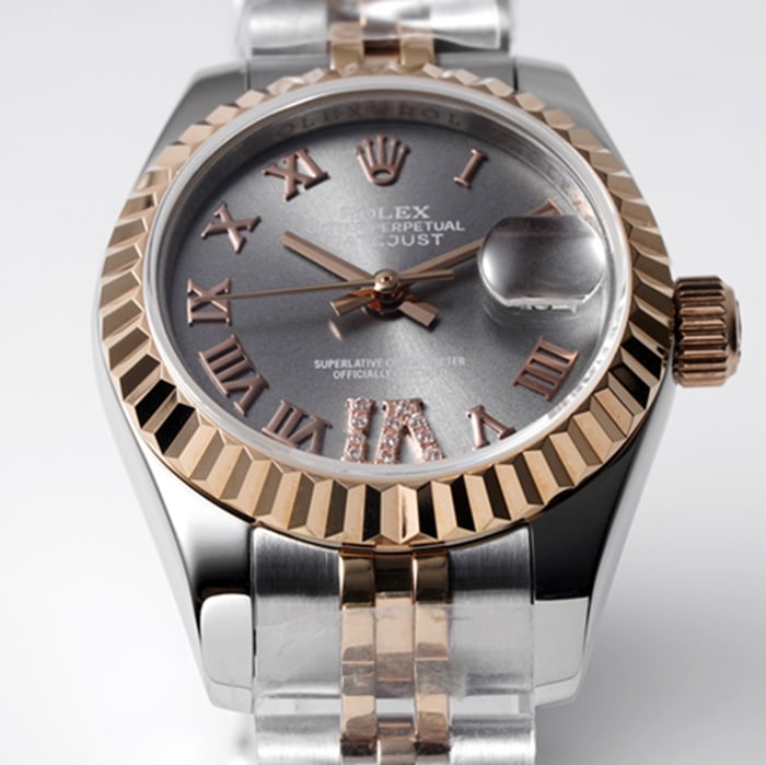 Top-tier watch Rolex women's gray plate Datejuststeel bracelet watch front view