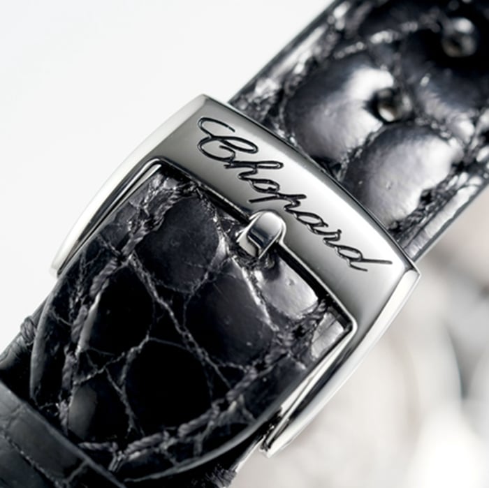 top-tier watch Chopard women's white dial black belt Happy Diamonds series watch clasp picture
