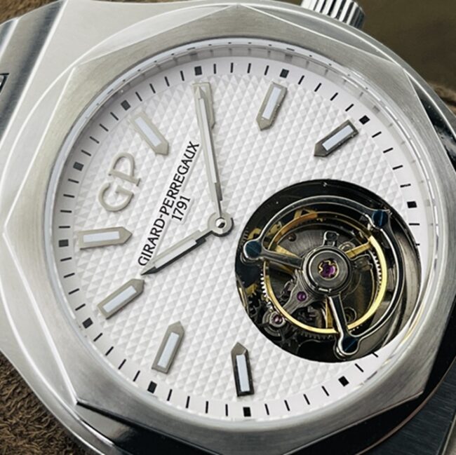 Top-tier watch Girard-Perregaux men's white dialsteel bracelet Laurel series tourbillon mechanical watch front view