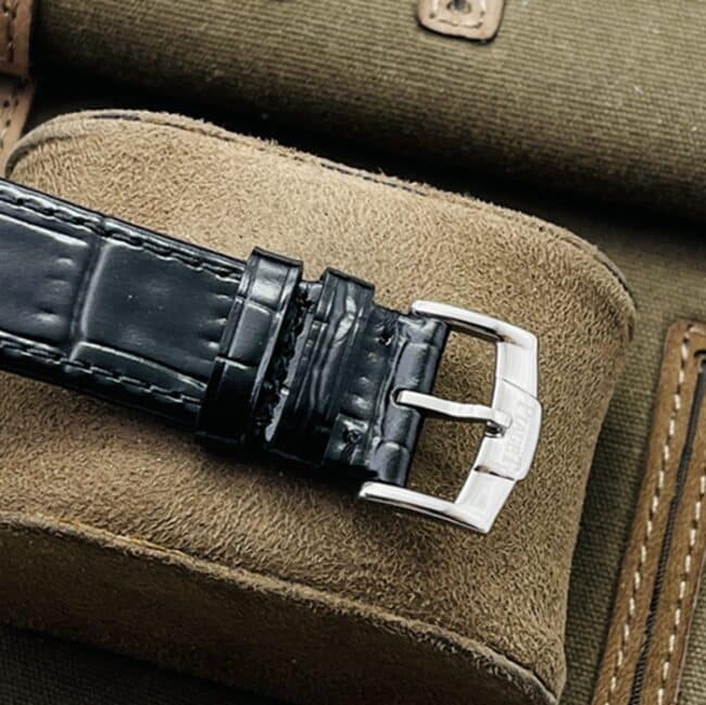 Top collectible watches Piaget Men's White Plate Black Strap Dragon and Phoenix Series Belt Watch Buckle Figure
