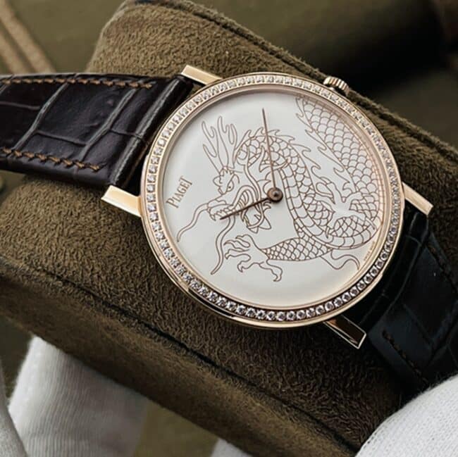 Top-tier watch Piaget men's white dial brown belt dragon and phoenix series watch front view