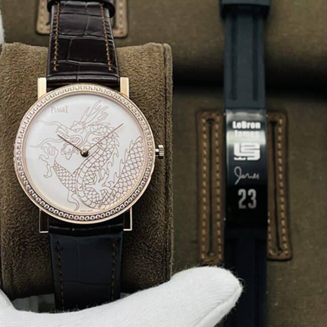 Top-tier watch Piaget men's white dial brown belt dragon and phoenix series watch front view