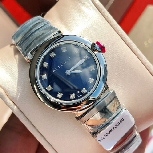 top-tier watch Bvlgari women's blue dialsteel braceletLVCEA series watch front view