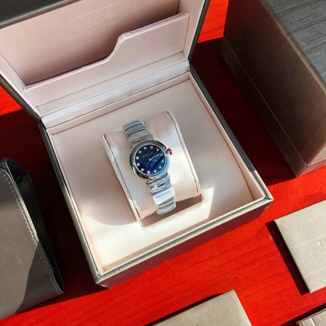 top-tier watch Bvlgari women's blue dialsteel braceletLVCEA series watch front view