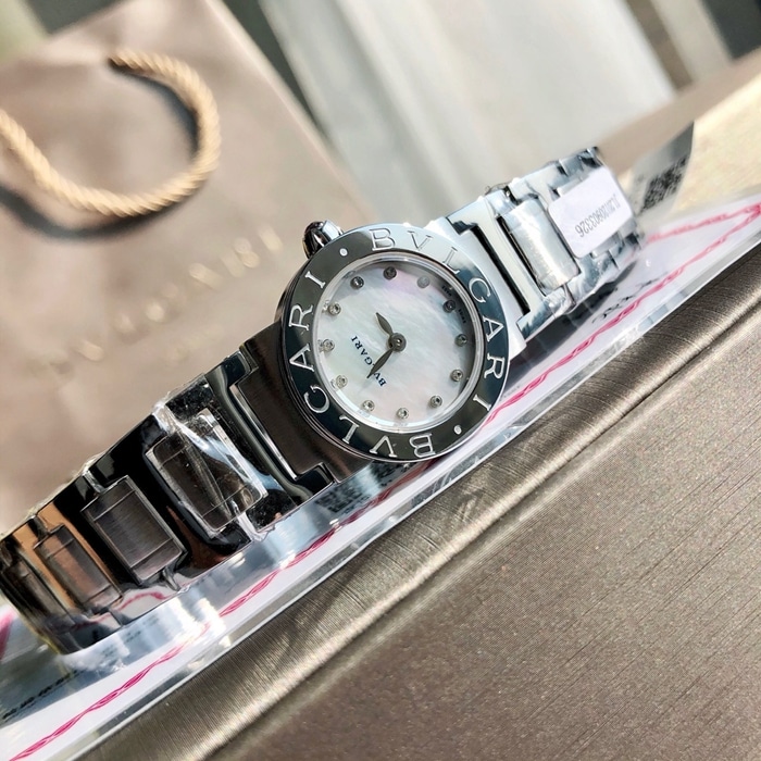 top-tier watch Bvlgari women's white dialsteel braceletquartz watch front view