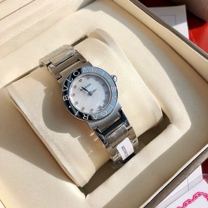 top-tier watch Bvlgari women's white dialsteel braceletquartz watch front view