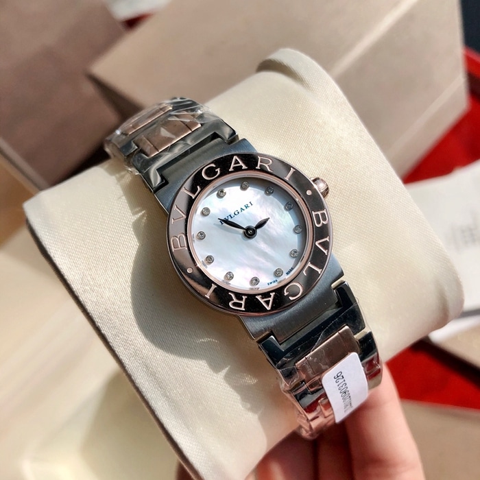 top-tier watch Bvlgari women's white dialsteel bracelet perfect fashion quartz watch front view