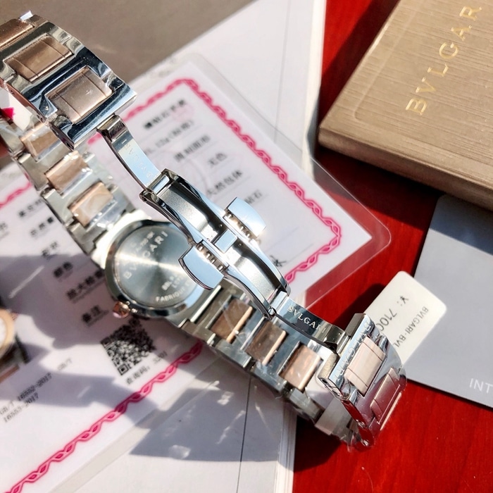 top-tier watch Bvlgari women's white dialsteel bracelet perfect fashion quartz watch back cover picture