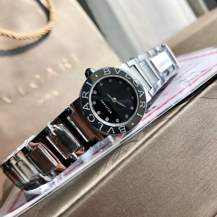 top-tier watch Bvlgari women's black dialsteel bracelet fashion quartz watch front view