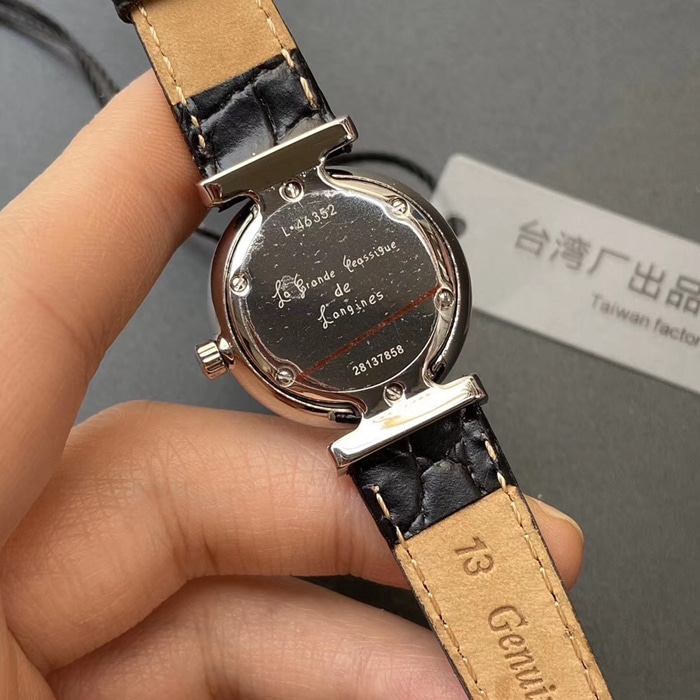 Top collectible watches Longines Couple Pair Watch White Plate Black Strap Karan Series Simple Quartz Belt Wristwatch Back Cover Figure
