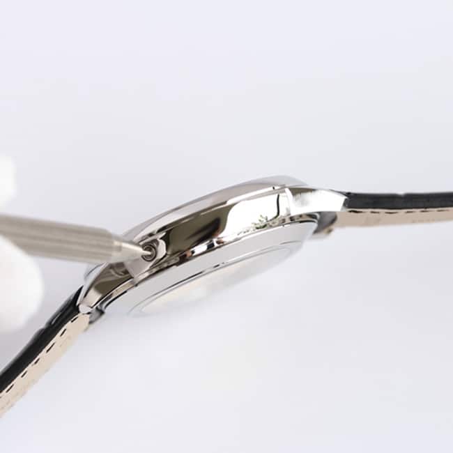 top-tier watch Vacheron Constantin men's white dial black belt heritage series automatic movement watch side view